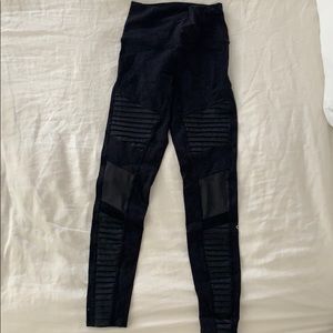 Alo Yoga High Waist Moro Legging
